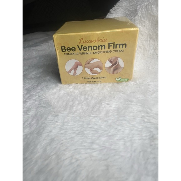 Luxevéria Other - Luxeveria BEE VENOM Firm *NEW* Firming & Wrinkle Smoothing Cream
